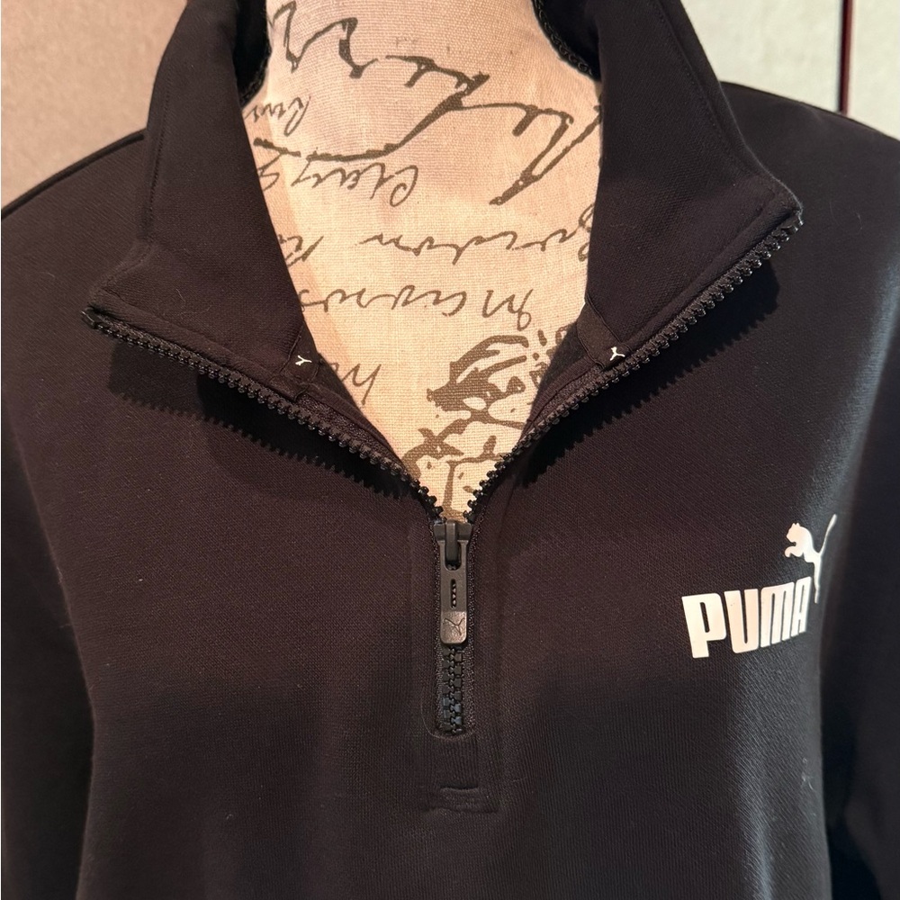 Puma Men’s Black Quarter-Zip Sweatshirt Large